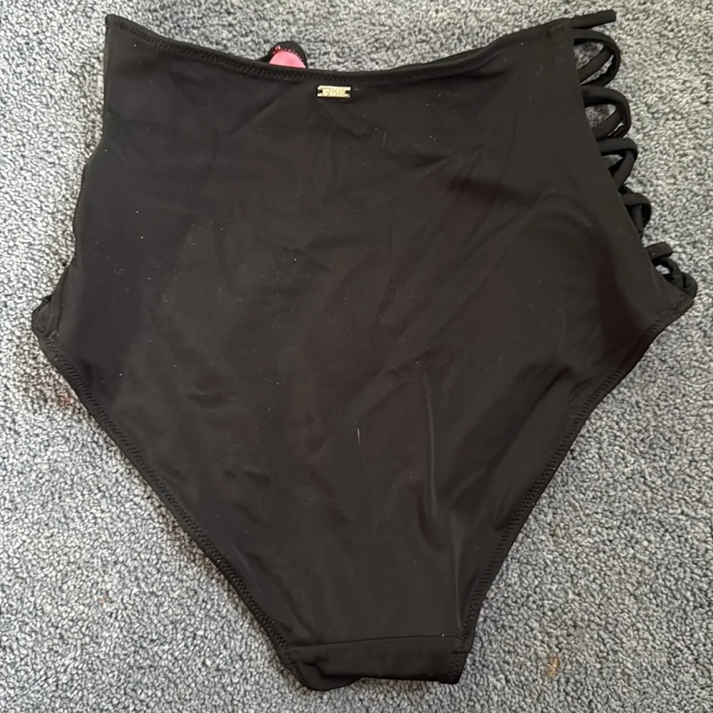 VS PINK bikini - Picture 5 of 5